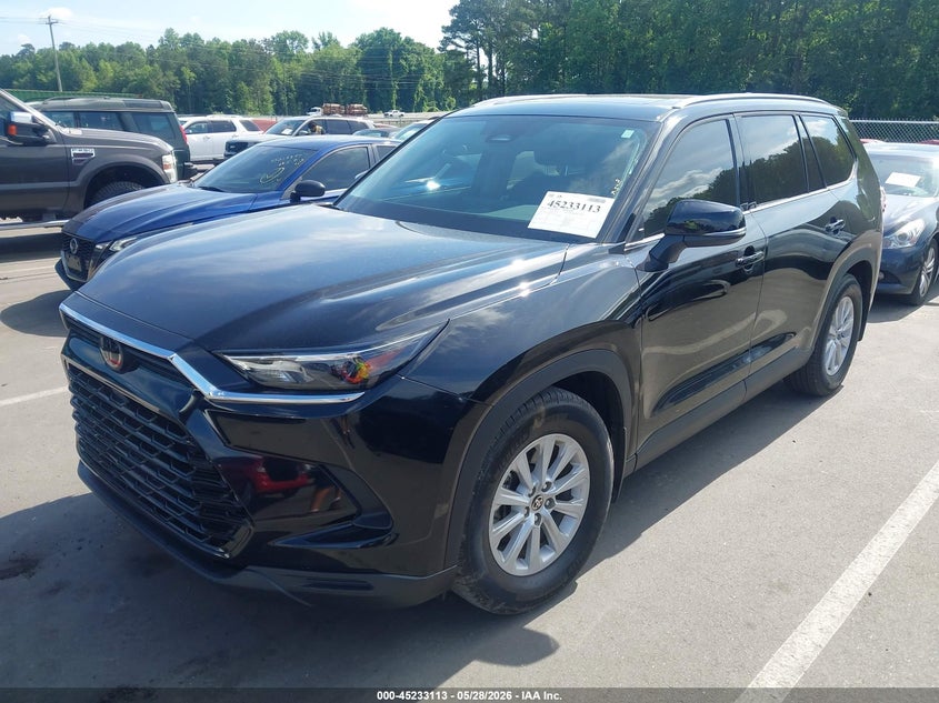 2024 Toyota Highlander VIN 5TDAAAA56RS015405 IAAI salvage auction — RIGHT FRONT, Salvage Title, sold $27,500 on 2026-07-08 (photo 2)
