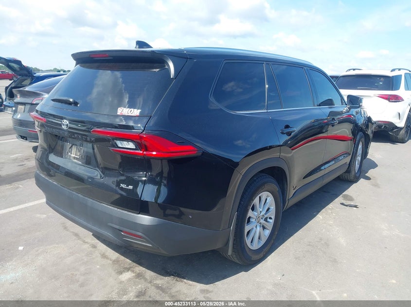 2024 Toyota Highlander VIN 5TDAAAA56RS015405 IAAI salvage auction — RIGHT FRONT, Salvage Title, sold $27,500 on 2026-07-08 (photo 4)