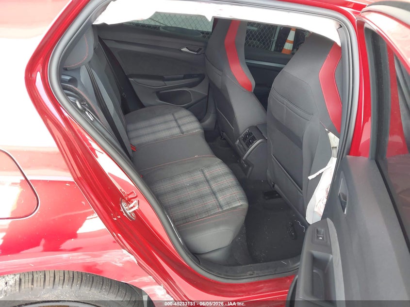 2026 Volkswagen Golf gti VIN WVWLE7CDXTW163813 IAAI salvage auction — SIDE, Rebuildable (Florida), sold $12,250 on 2026-07-29 (photo 8)
