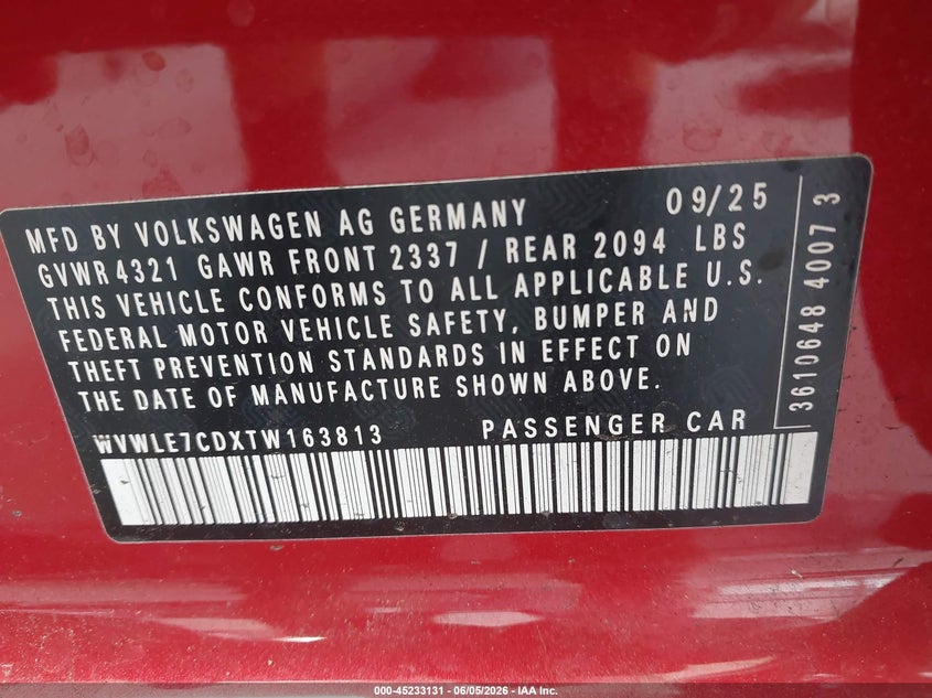 2026 Volkswagen Golf gti VIN WVWLE7CDXTW163813 IAAI salvage auction — SIDE, Rebuildable (Florida), sold $12,250 on 2026-07-29 (photo 9)