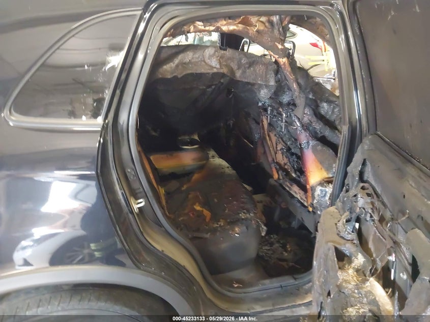 2018 Mitsubishi Outlander VIN JA4AP3AU4JU021747 IAAI salvage auction — INTERIOR BURN, Salvage Title, sold $25 on 2026-07-22 (photo 8)