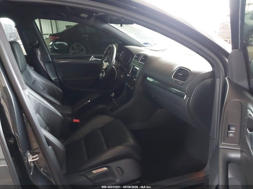2014 Volkswagen Gti VIN WVWGD7AJ7EW010399 IAAI salvage auction — FRONT & REAR, Salvage Title, sold $2,775 on 2026-08-04 (photo 5)