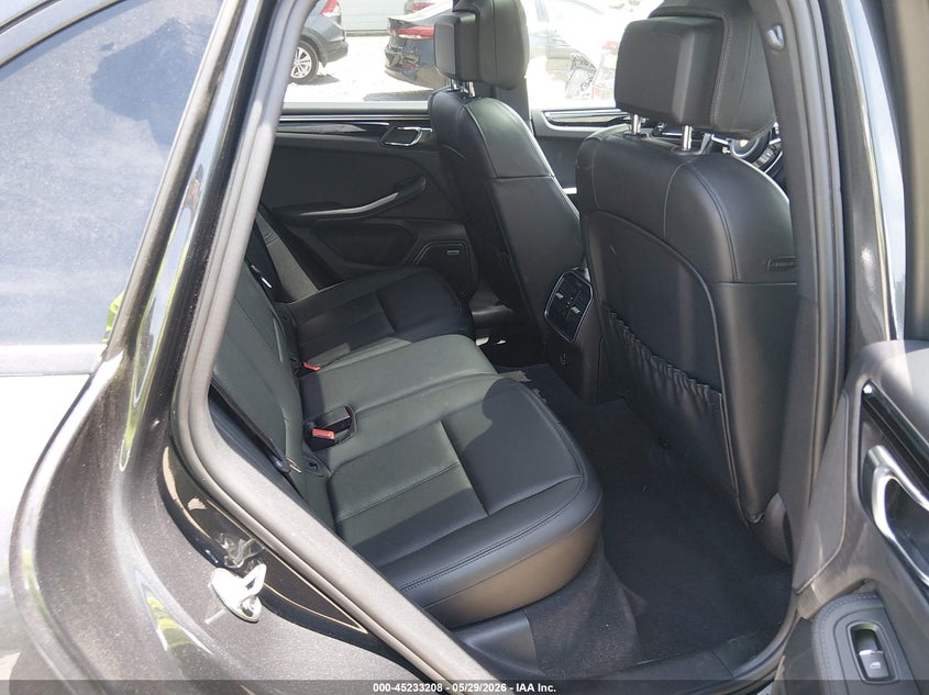 2021 Porsche Macan VIN WP1AA2A59MLB06697 IAAI salvage auction — FRONT END, Salvage Title, sold $16,300 on 2026-07-09 (photo 8)