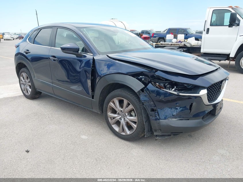 2020 Mazda Cx-30 VIN 3MVDMADL5LM131196 IAAI salvage auction — RIGHT FRONT, Original (Texas), sold $6,150 on 2026-08-01 (photo 1)