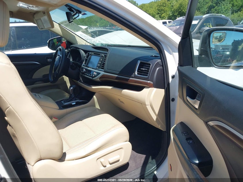 2016 Toyota Highlander VIN 5TDDKRFHXGS231024 IAAI salvage auction — FRONT END, Salvage Title, sold $6,350 on 2026-07-08 (photo 5)