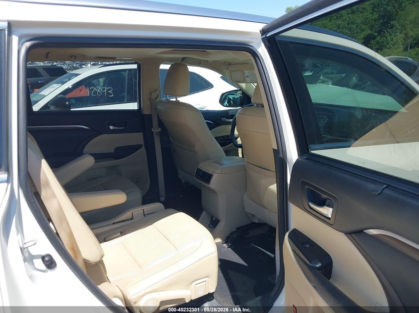 2016 Toyota Highlander VIN 5TDDKRFHXGS231024 IAAI salvage auction — FRONT END, Salvage Title, sold $6,350 on 2026-07-08 (photo 8)
