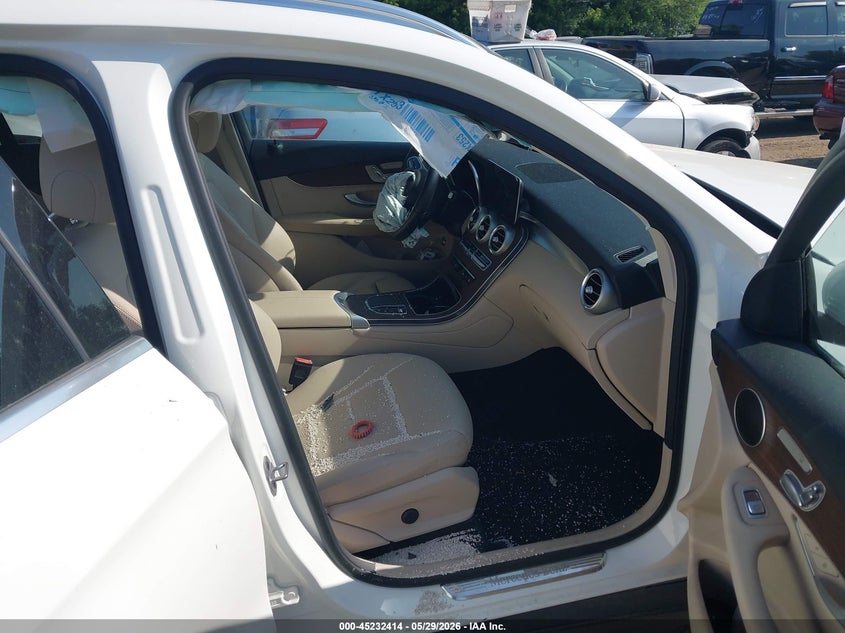 2022 Mercedes-benz Glc VIN W1N0G8EB7NV364505 IAAI salvage auction — RIGHT FRONT, Salvage (Minnesota), sold $8,750 on 2026-07-22 (photo 5)