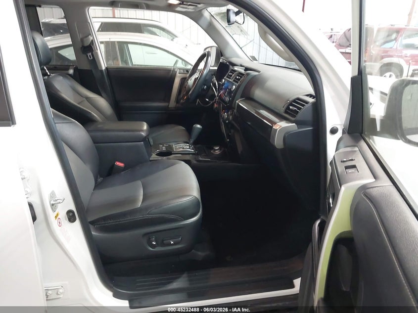2018 Toyota 4runner VIN JTEBU5JRXJ5532654 IAAI salvage auction — LEFT SIDE, Salvage Title, sold $11,650 on 2026-07-23 (photo 5)