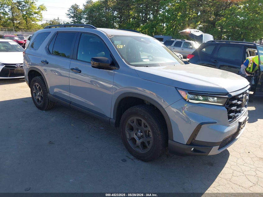 2025 Honda Pilot VIN 5FNYG1H62SB046124 — IAAI salvage auction photo