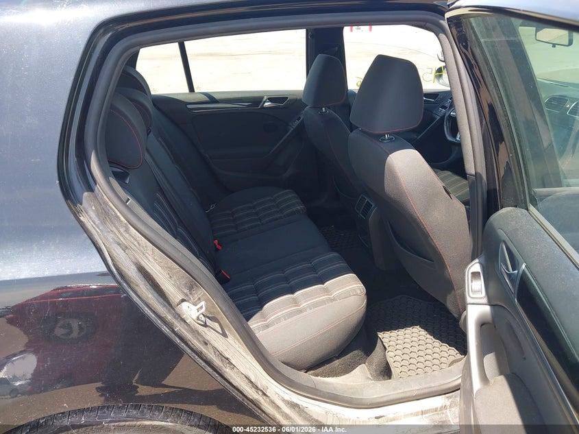 2013 Volkswagen Gti VIN WVWHV7AJ4DW127308 IAAI salvage auction — NORMAL WEAR, Salvage Title, sold $1,225 on 2026-08-10 (photo 8)