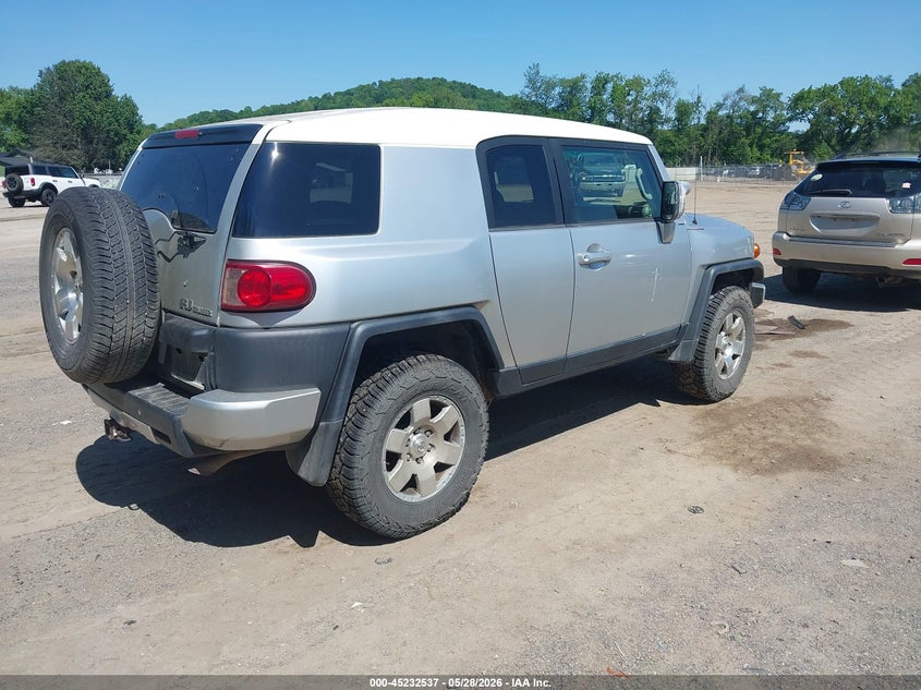 2008 Toyota Fj cruiser VIN JTEBU11F28K052747 IAAI salvage auction — NORMAL WEAR, Original (Ohio), sold $4,100 on 2026-07-13 (photo 4)