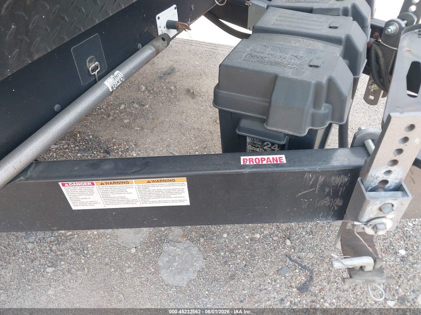 2022 Forest River Vibe VIN 4X4TVBD27N4121348 IAAI salvage auction — UNKNOWN, Original (Texas), sold $7,700 on 2026-09-16 (photo 9)