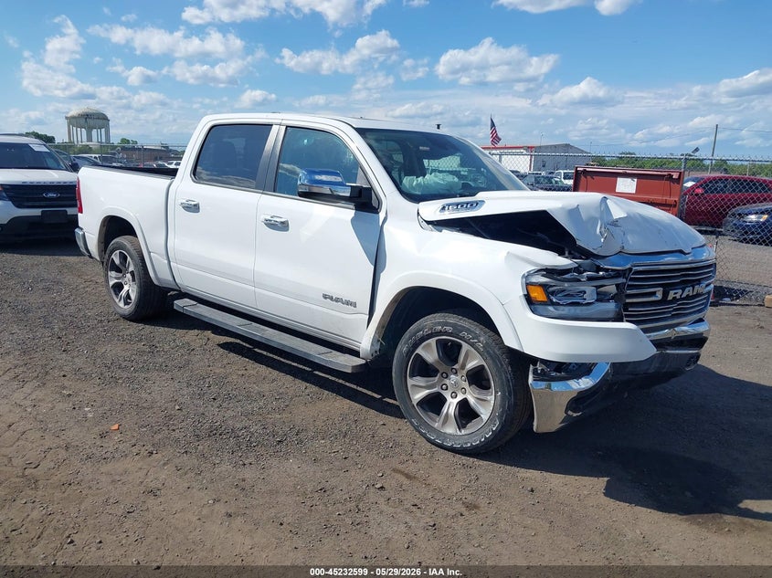 2022 Ram 1500 VIN 1C6SRFJT4NN381007 IAAI salvage auction — FRONT & REAR, Salvage Title, sold $13,600 on 2026-07-20 (photo 1)