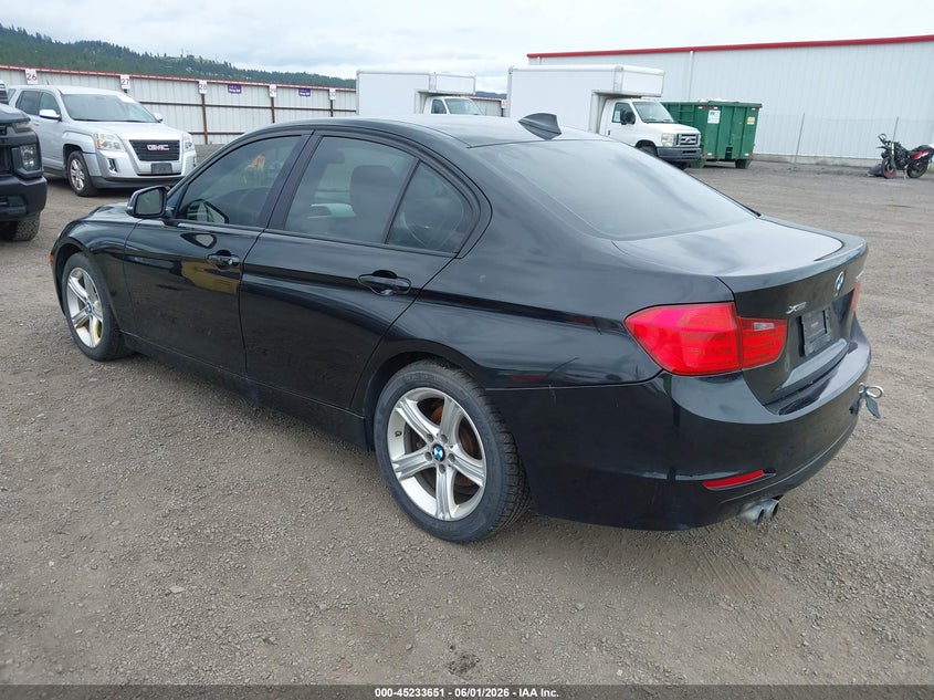 2013 BMW 3er VIN WBA3B5C56DF597957 IAAI salvage auction — NORMAL WEAR, Clear (Idaho), sold $500 on 2026-07-14 (photo 3)