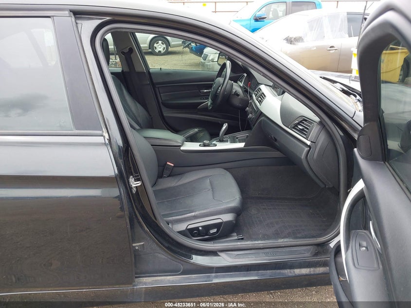 2013 BMW 3er VIN WBA3B5C56DF597957 IAAI salvage auction — NORMAL WEAR, Clear (Idaho), sold $500 on 2026-07-14 (photo 5)