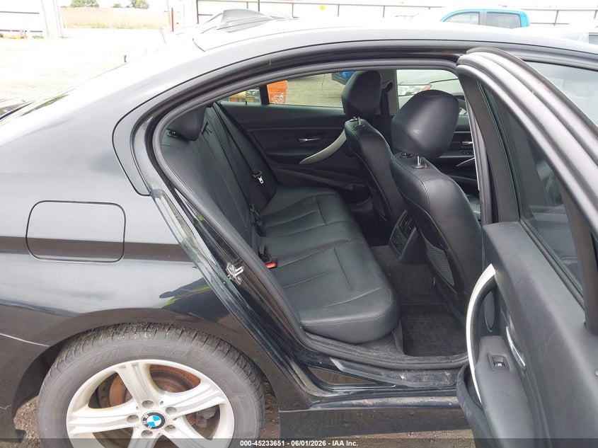 2013 BMW 3er VIN WBA3B5C56DF597957 IAAI salvage auction — NORMAL WEAR, Clear (Idaho), sold $500 on 2026-07-14 (photo 8)
