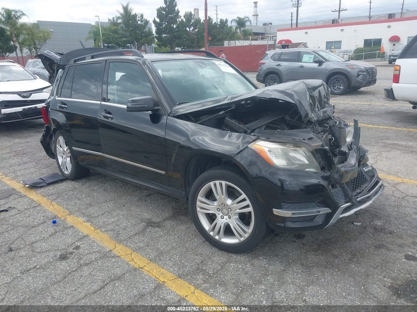 2015 Mercedes-benz Glk-klasse VIN WDCGG5HB9FG347253 IAAI salvage auction — FRONT & REAR, Salvage (California), sold $1,275 on 2026-07-28 (photo 1)