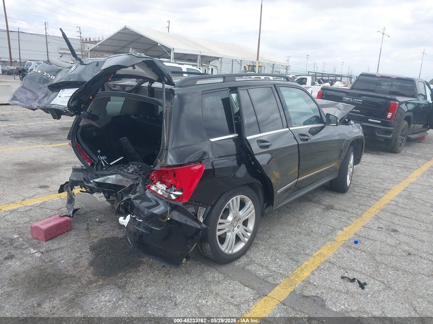 2015 Mercedes-benz Glk-klasse VIN WDCGG5HB9FG347253 IAAI salvage auction — FRONT & REAR, Salvage (California), sold $1,275 on 2026-07-28 (photo 4)