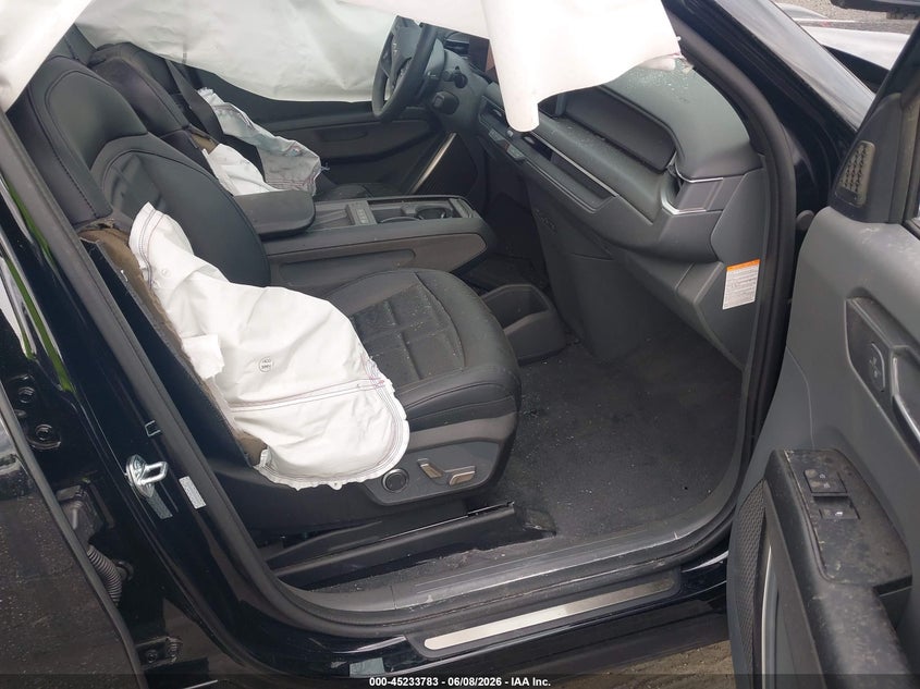 2026 Kia Ev9 VIN 5XYADFS58TG008382 IAAI salvage auction — FRONT END, Salvage Title, sold $8,950 on 2026-08-17 (photo 5)