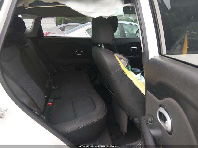 2019 Kia Soul VIN KNDJP3A52K7696706 IAAI salvage auction — LEFT SIDE, Salvage Title, sold $25 on 2026-07-29 (photo 8)