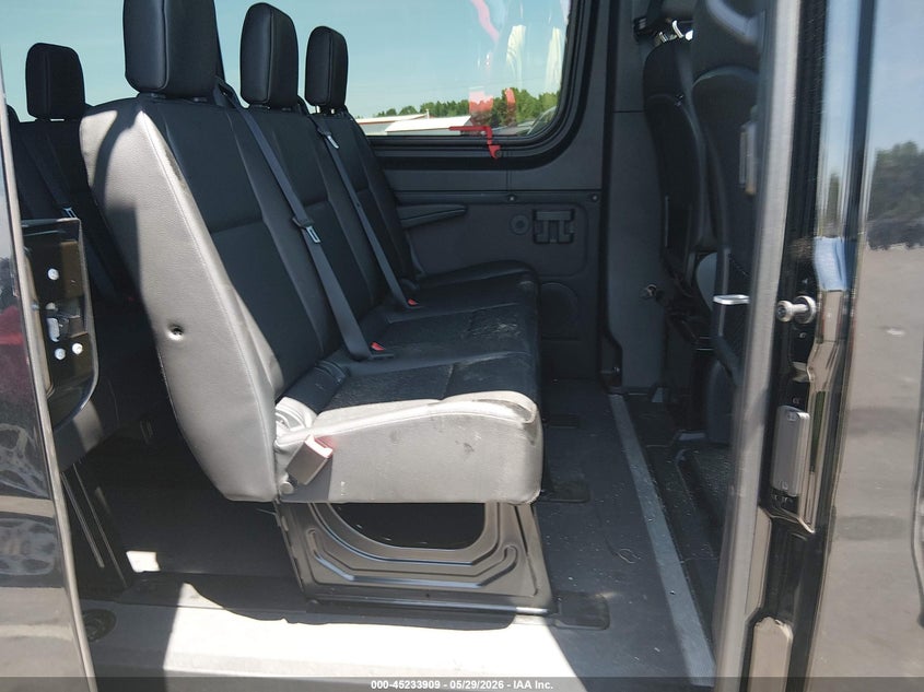 2025 Mercedes-benz Sprinter VIN W1Z4NFHY0SP792748 IAAI salvage auction — FRONT END, Salvage Title, sold $3,950 on 2026-07-22 (photo 8)