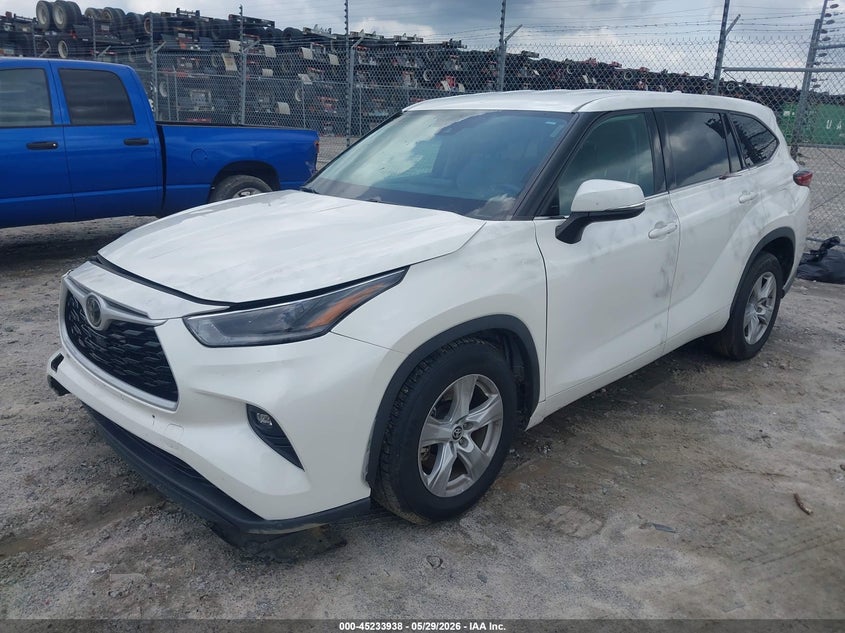 2021 Toyota Highlander VIN 5TDZZRAH1MS033565 IAAI salvage auction — RIGHT FRONT, Salvage (Georgia), sold $13,000 on 2026-07-10 (photo 2)