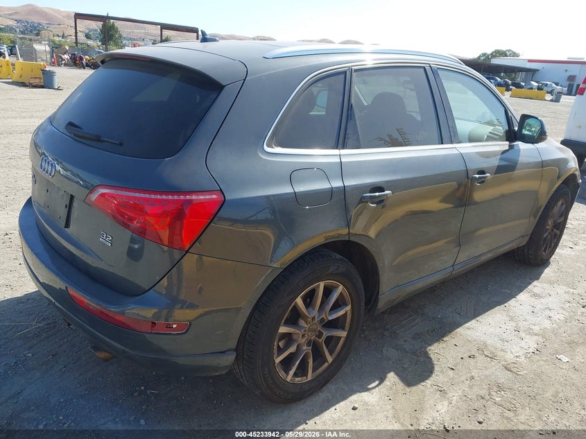 2010 Audi Q5 VIN WA1LKAFP4AA009162 IAAI salvage auction — NORMAL WEAR, Clear - Dealer Only (California), sold $450 on 2026-07-23 (photo 4)