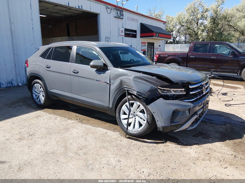 2020 Volkswagen Atlas VIN 1V21E2CA7LC217603 IAAI salvage auction — RIGHT FRONT, Salvage Title, sold $5,175 on 2026-08-05 (photo 1)