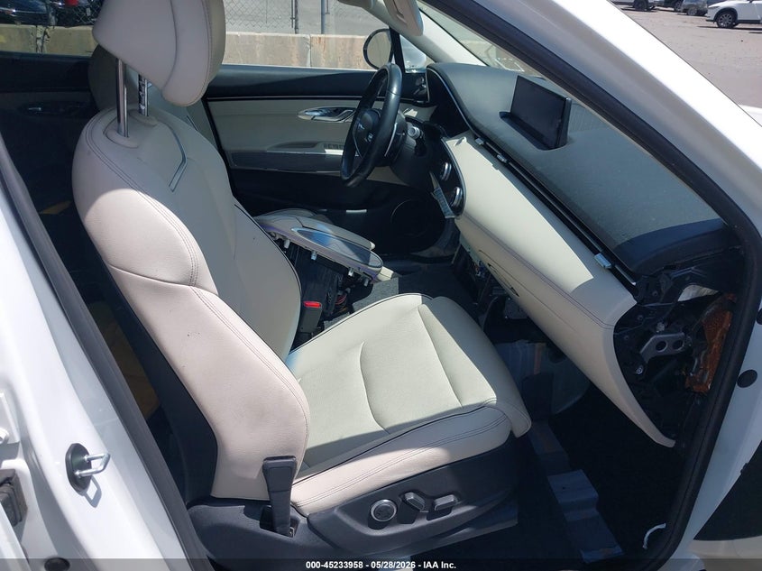 2022 Genesis Gv70 VIN KMUMADTB7NU069560 IAAI salvage auction — WATER/FLOOD, Salvage Title, sold $7,200 on 2026-07-25 (photo 5)