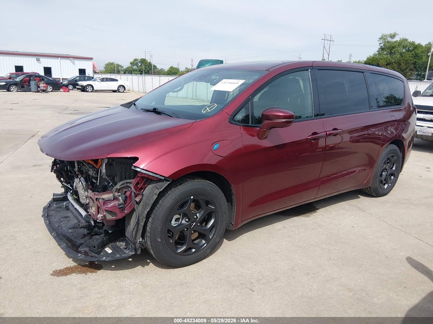 2022 Chrysler Pacifica VIN 2C4RC1S75NR137138 IAAI salvage auction — FRONT END, Salvage Title, sold $7,500 on 2026-07-10 (photo 2)