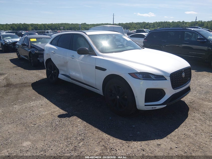 2024 Jaguar F-pace VIN SADCT2EX7RA735897 IAAI salvage auction — SIDE, Salvage Title, sold $13,000 on 2026-08-01 (photo 1)