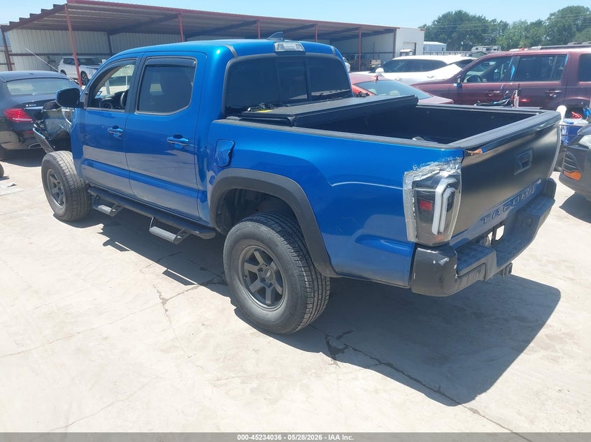 2017 Toyota Tacoma VIN 5TFCZ5AN7HX090289 IAAI salvage auction — SIDE, Salvage Title, sold $5,000 on 2026-07-28 (photo 3)