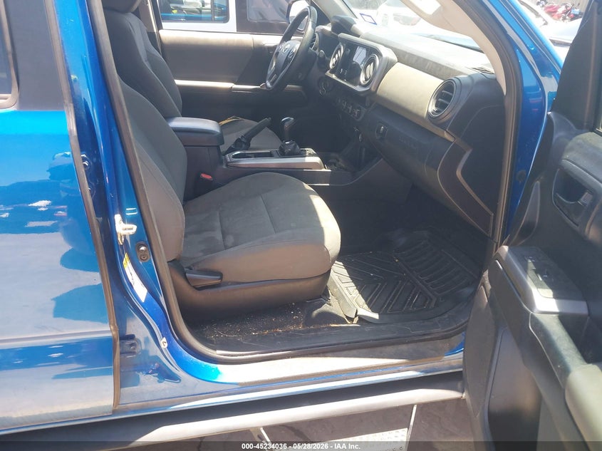 2017 Toyota Tacoma VIN 5TFCZ5AN7HX090289 IAAI salvage auction — SIDE, Salvage Title, sold $5,000 on 2026-07-28 (photo 5)