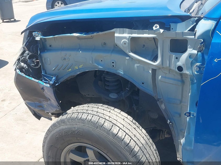 2017 Toyota Tacoma VIN 5TFCZ5AN7HX090289 IAAI salvage auction — SIDE, Salvage Title, sold $5,000 on 2026-07-28 (photo 6)