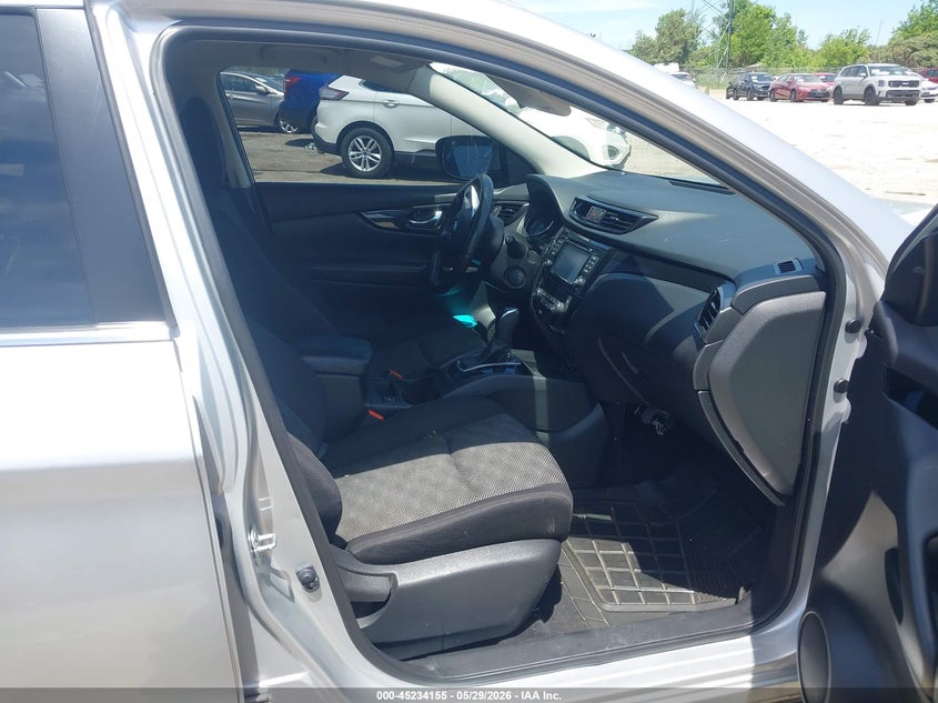 2017 Nissan Rogue VIN JN1BJ1CR0HW134783 IAAI salvage auction — FRONT END, Salvage Title, sold $3,600 on 2026-07-14 (photo 5)