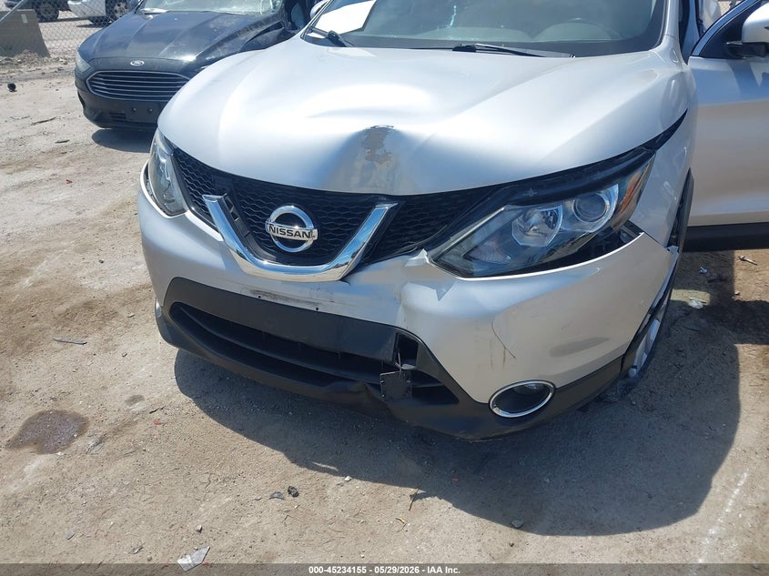 2017 Nissan Rogue VIN JN1BJ1CR0HW134783 IAAI salvage auction — FRONT END, Salvage Title, sold $3,600 on 2026-07-14 (photo 6)