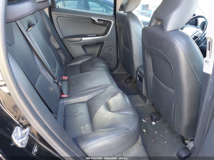 2015 Volvo Xc60 VIN YV4902RK6F2664496 IAAI salvage auction — REAR END, Salvage Title, sold $2,900 on 2026-08-09 (photo 8)
