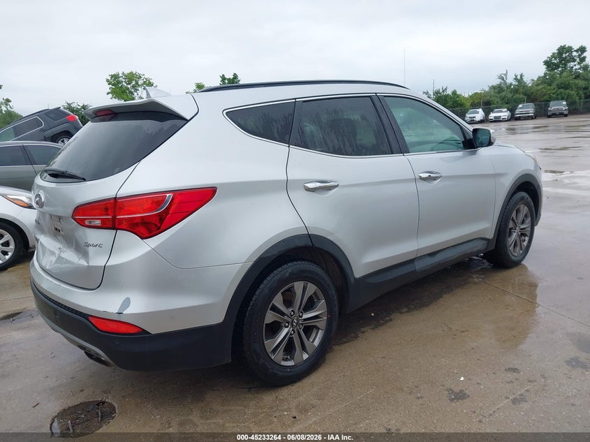 2014 Hyundai Santa fe VIN 5XYZU3LBXEG226364 IAAI salvage auction — REAR END, Salvage Title, sold $1,600 on 2026-07-11 (photo 4)