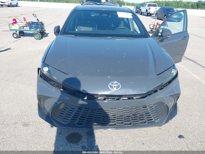 2025 Toyota Camry VIN 4T1DBADK7SU521642 IAAI salvage auction — FRONT & REAR, Salvage Title, sold $12,700 on 2026-08-26 (photo 6)