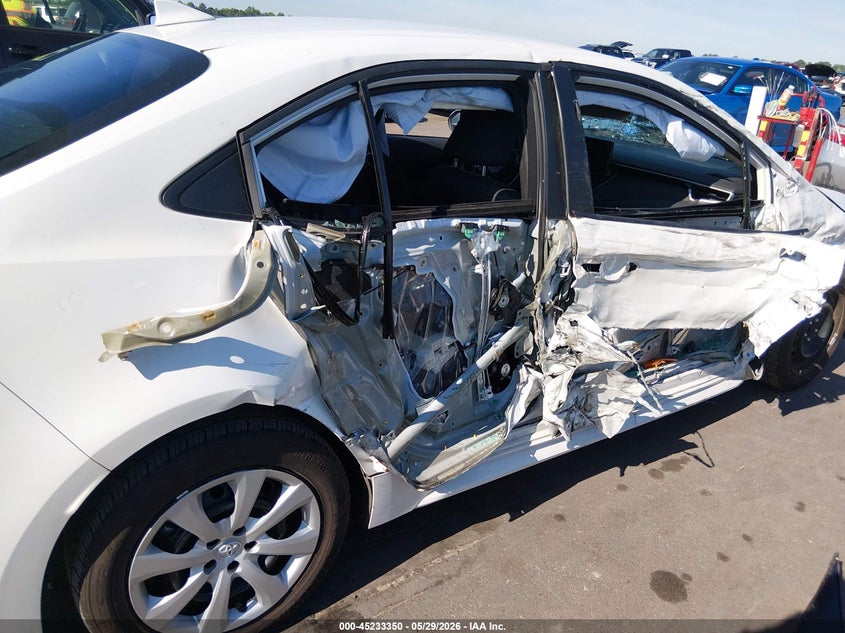 2023 Toyota Corolla VIN 5YFB4MDE1PP007677 IAAI salvage auction — SIDE, Salvage Title, sold $1,250 on 2026-07-22 (photo 6)