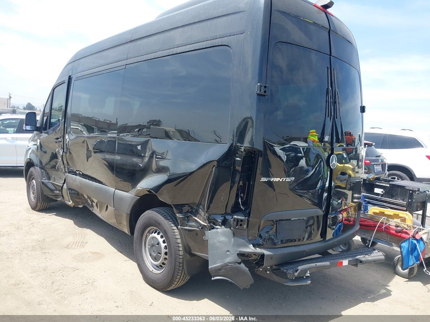 2024 Mercedes-benz Sprinter VIN W1Z4KFHY6RP663772 IAAI salvage auction — LEFT SIDE, Salvage Title (California), sold $7,800 on 2026-07-29 (photo 3)
