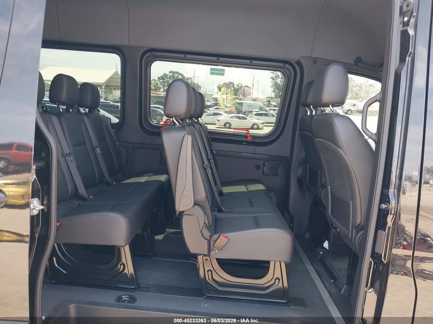 2024 Mercedes-benz Sprinter VIN W1Z4KFHY6RP663772 IAAI salvage auction — LEFT SIDE, Salvage Title (California), sold $7,800 on 2026-07-29 (photo 8)