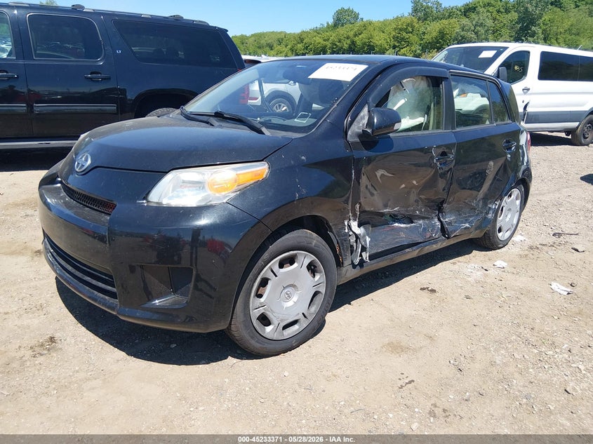 2008 Scion Xd VIN JTKKU10448J018621 IAAI salvage auction — LEFT & RIGHT, Salvage (Illinois), sold $275 on 2026-07-15 (photo 2)