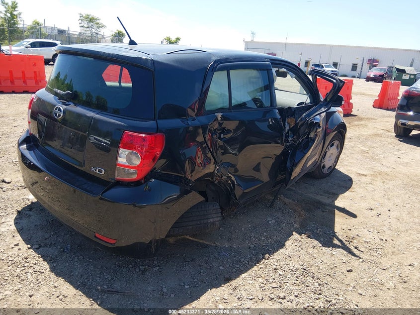 2008 Scion Xd VIN JTKKU10448J018621 IAAI salvage auction — LEFT & RIGHT, Salvage (Illinois), sold $275 on 2026-07-15 (photo 4)