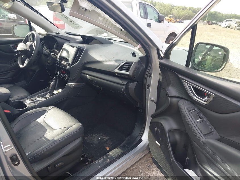 2019 Subaru Forester VIN JF2SKAWC7KH412559 IAAI salvage auction — FRONT & REAR, Salvage Title, sold $3,600 on 2026-07-29 (photo 5)