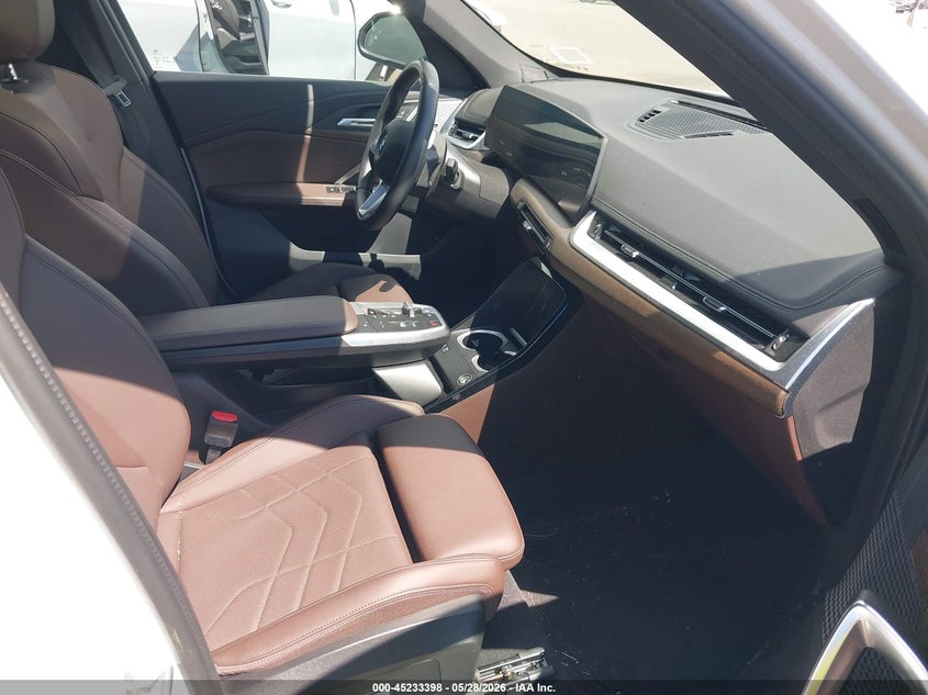 2025 BMW X1 VIN WBX73EF06S5079676 IAAI salvage auction — RIGHT SIDE, Mv-907A (New York), sold $9,900 on 2026-07-28 (photo 5)