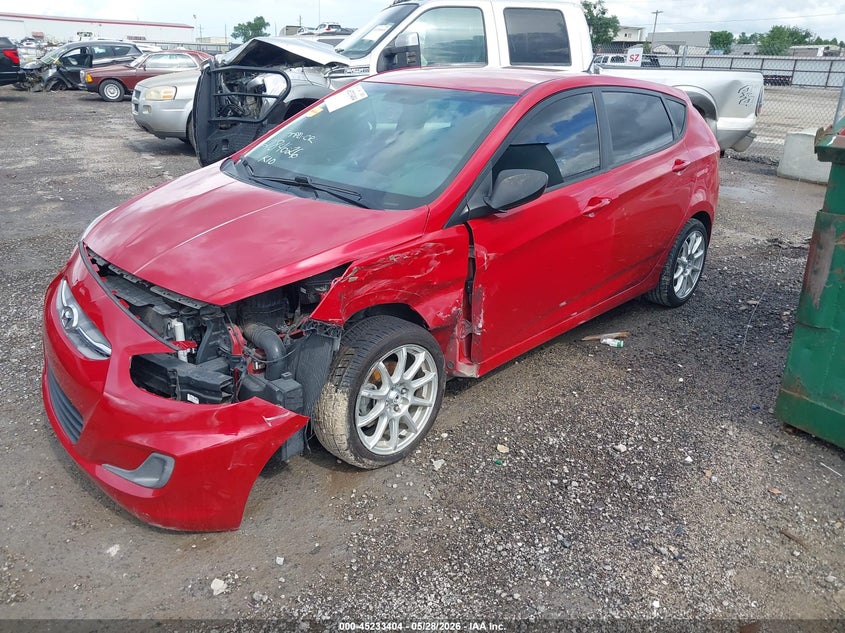 2016 Hyundai Accent VIN KMHCT5AE2GU267473 IAAI salvage auction — LEFT FRONT, Clear (Oklahoma), sold $500 on 2026-07-29 (photo 2)