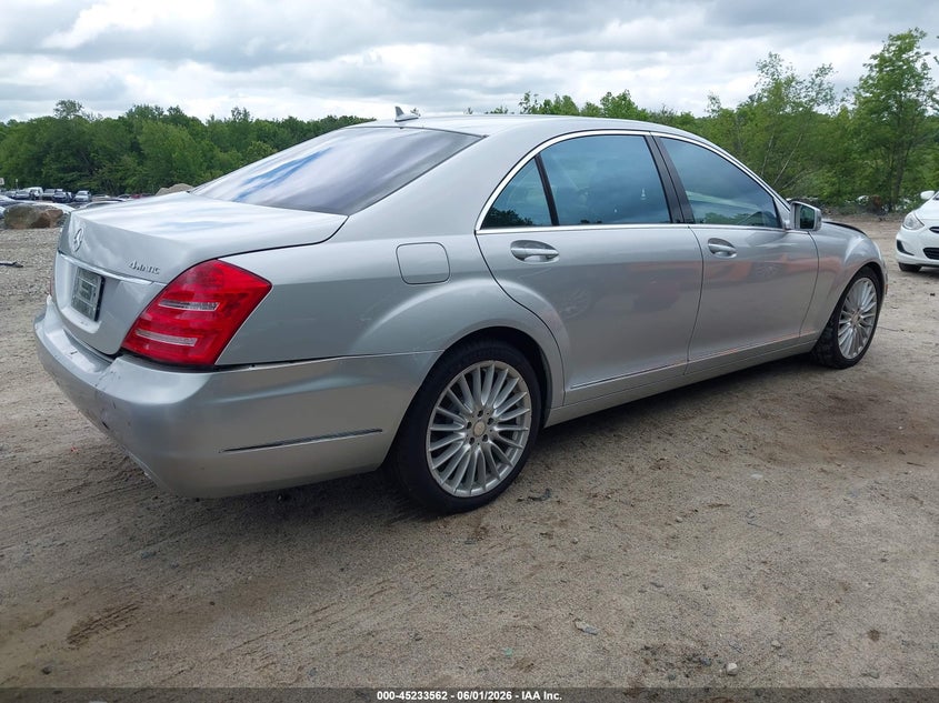 2010 Mercedes-benz S-klasse VIN WDDNG8GB5AA327681 IAAI salvage auction — FRONT END, Salvage (Idaho), sold $25 on 2026-08-18 (photo 4)