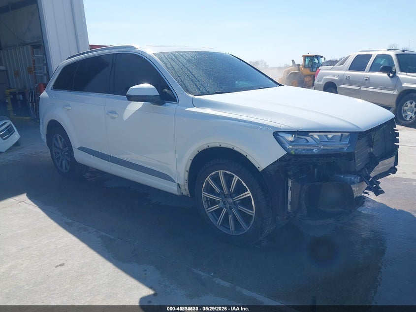 2018 Audi Q7 VIN WA1LAAF77JD016110 IAAI salvage auction — FRONT END, Salvage (Missouri), sold $4,425 on 2026-07-06 (photo 1)