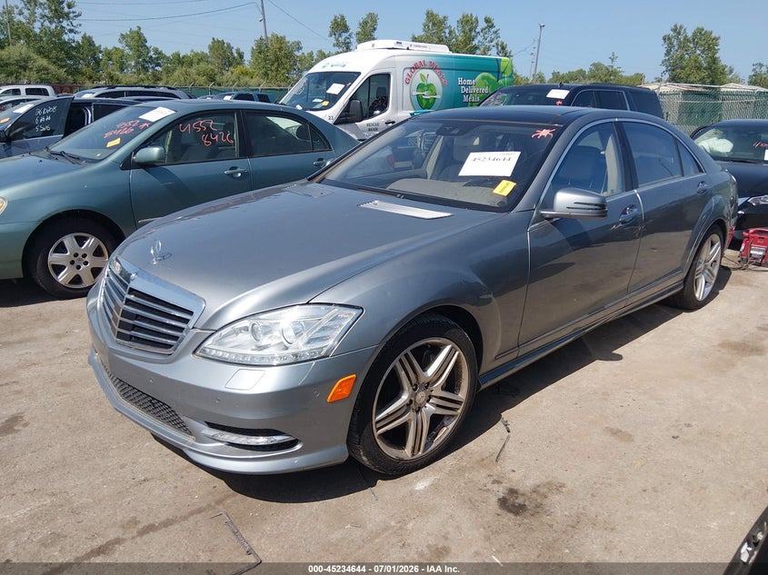 2013 Mercedes-benz S-klasse VIN WDDNG7DB4DA508189 IAAI salvage auction — HAIL, Salvage (Ohio), sold $4,050 on 2026-07-09 (photo 2)